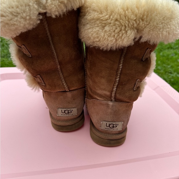 UGG Australia Tall Button Fold Over Boots - Picture 7 of 8